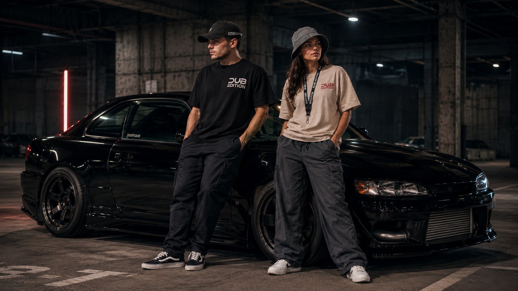 Dos modelos con merch Dub Edition y coche